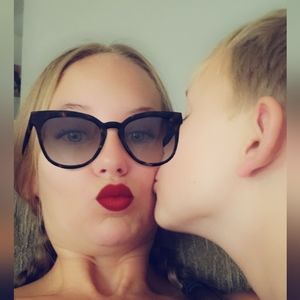 Meet your Posher, Christina